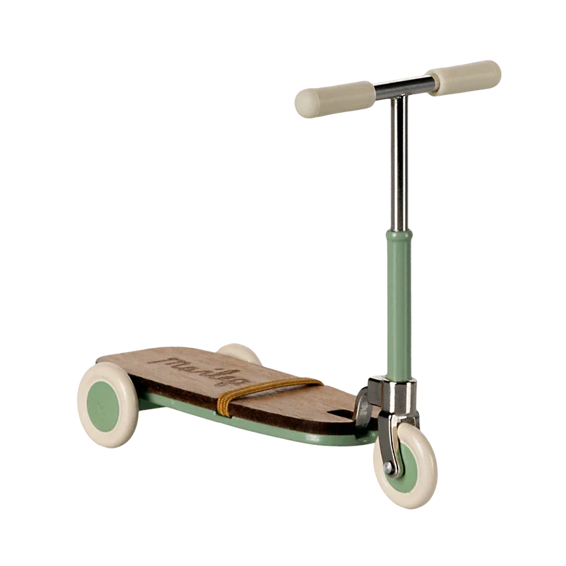 MAILEG | Kick Board Scooter