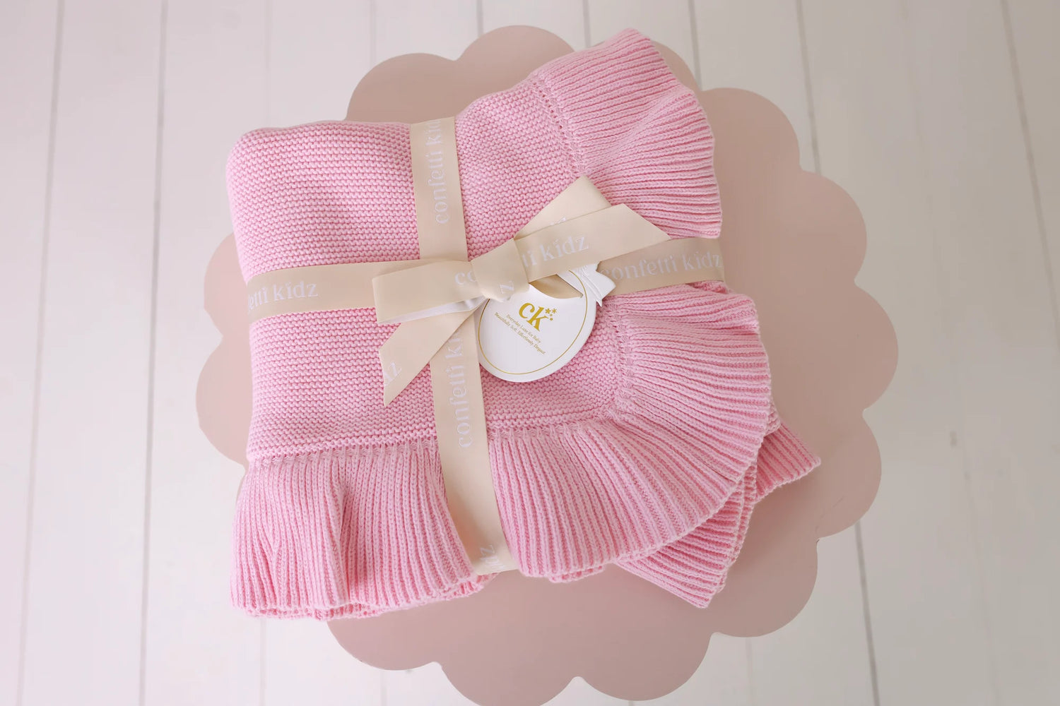 CONFETTI KIDZ | Frilly Knit Blanket