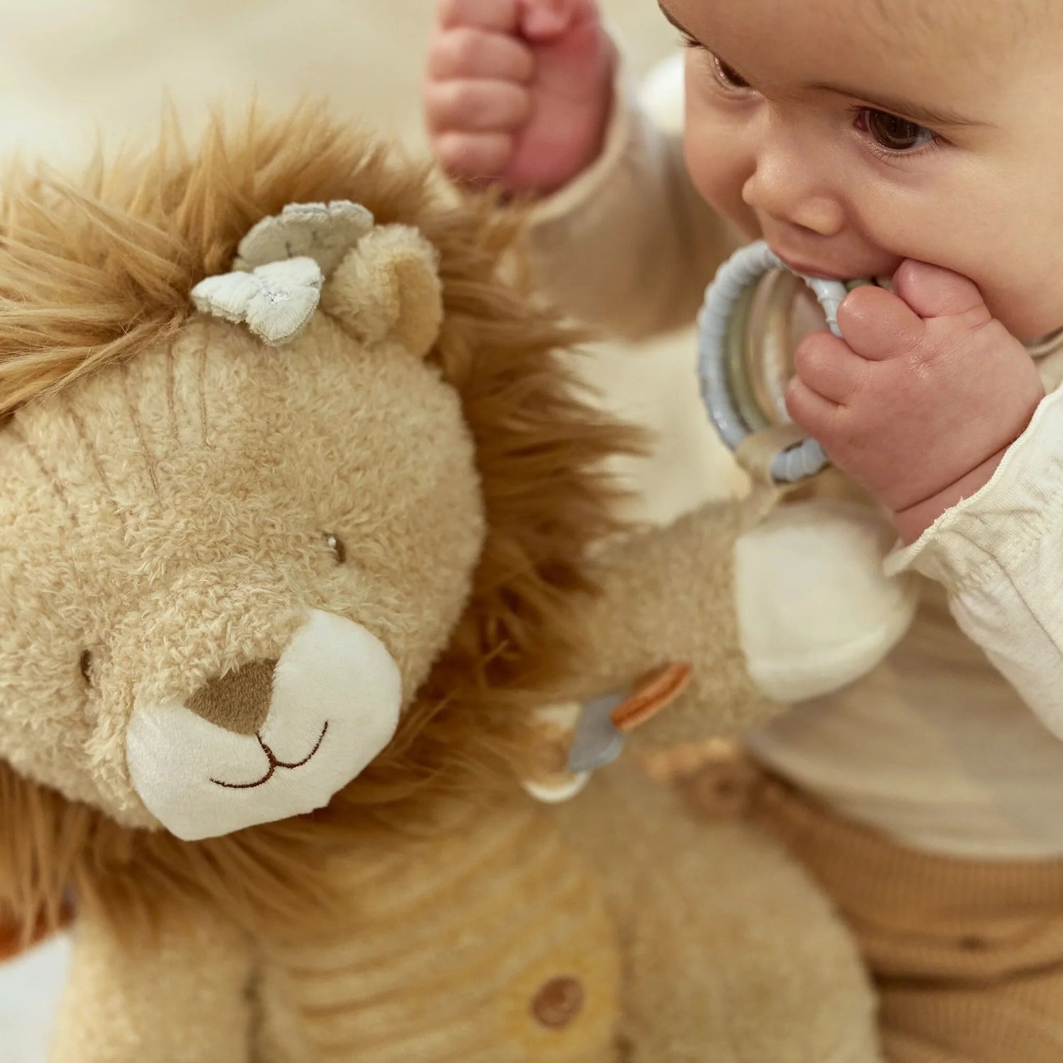 LITTLE DUTCH | 'Safari Friends' Activity Cuddle Lion
