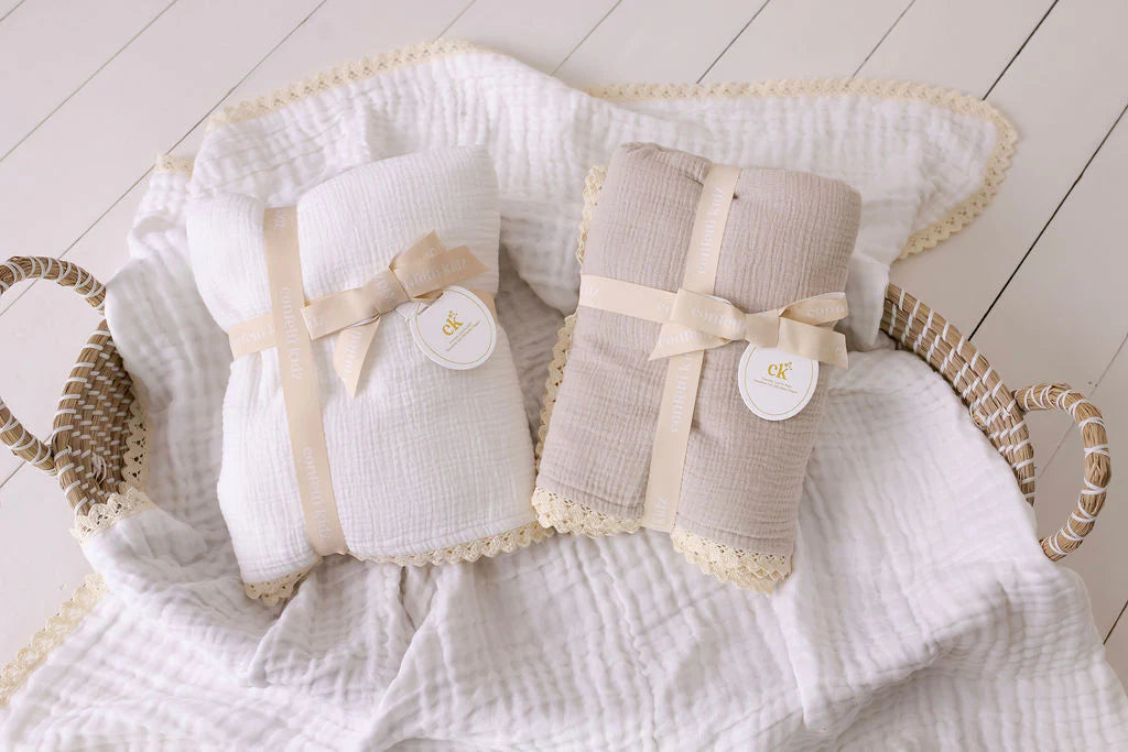 CONFETTI KIDZ | Muslin Blanket with Lace Trim
