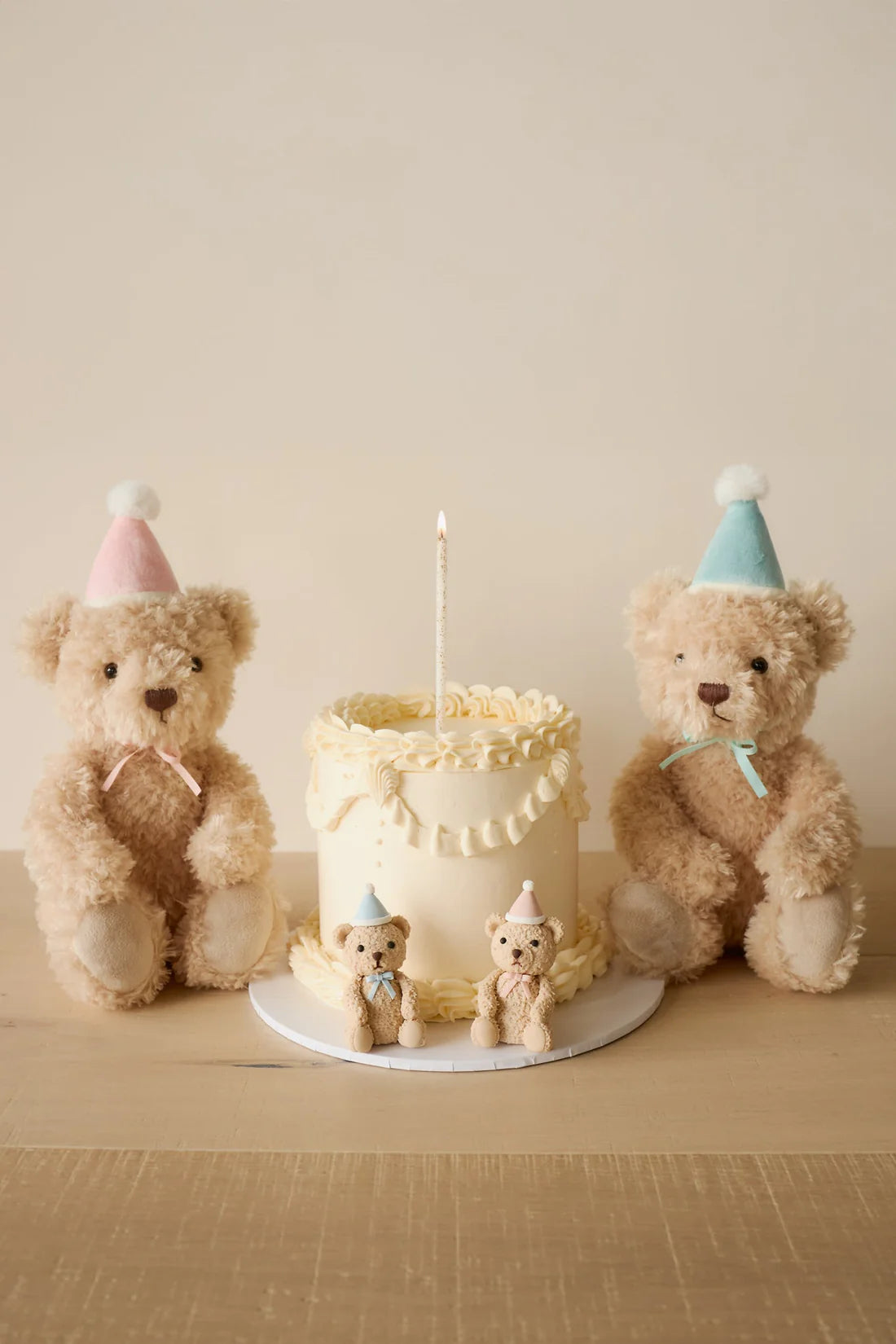 SNUGGLE BUNNIES | Arthur the Birthday Bear