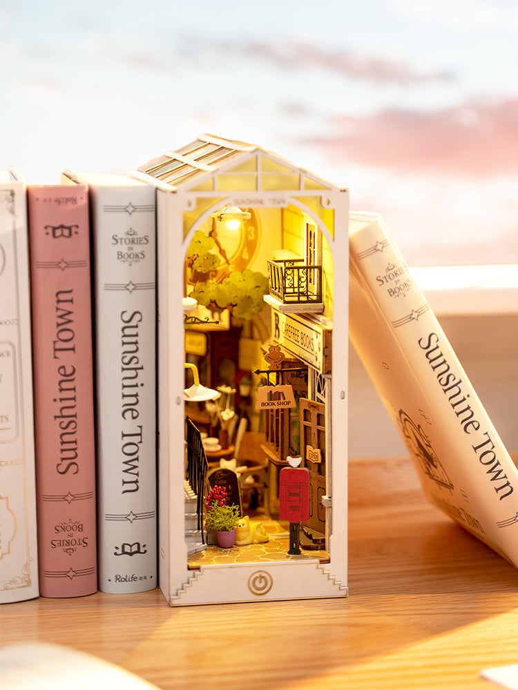 ROLIFE | Sunshine Town Book Nook