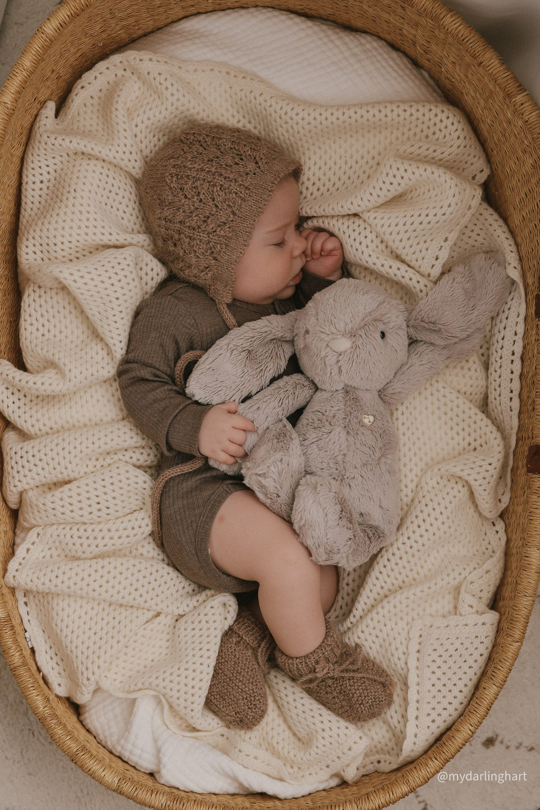 SNUGGLE BUNNIES | Penelope the Bunny | Medium
