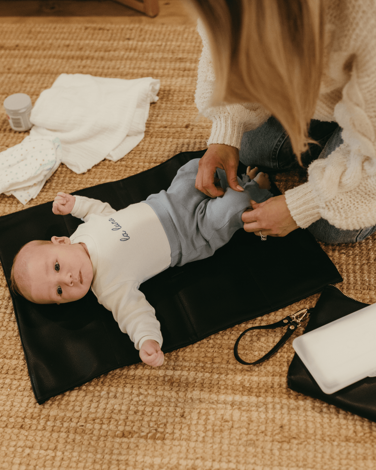 OIOI | Nappy Changing Pouch | Black Vegan Leather