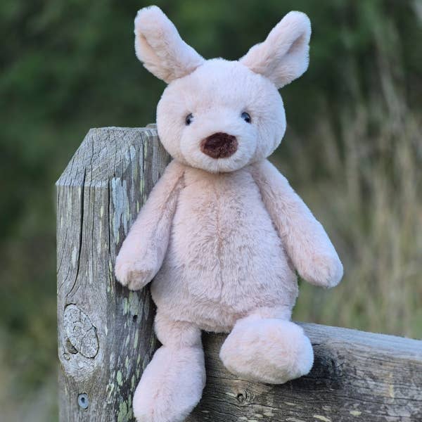 PETITE VOUS | Kalvin the Kangaroo