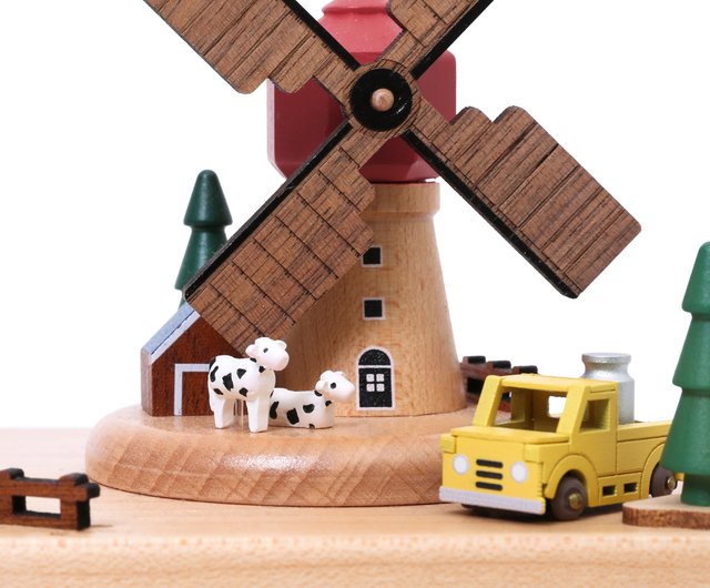 WOODERFUL LIFE | Windmill Farm